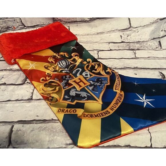 Harry Potter‎ Hogwarts Crest 21” Christmas Stocking Wizarding World 2019 - Picture 2 of 7